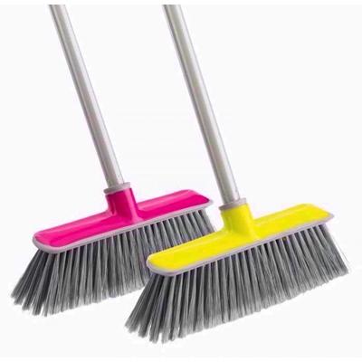 BETTINA-BROOM-HANDLE-BINJECTION-SOFT-1-1_BETTINA_BROOM_&_HANDLE_BINJECTION_SOFT_.jpeg