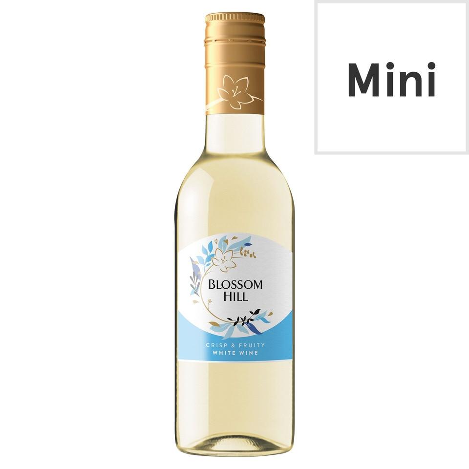 Blossom_Hill_Crisp_&_Fruity_White_187Ml_187ml_℮.jpeg