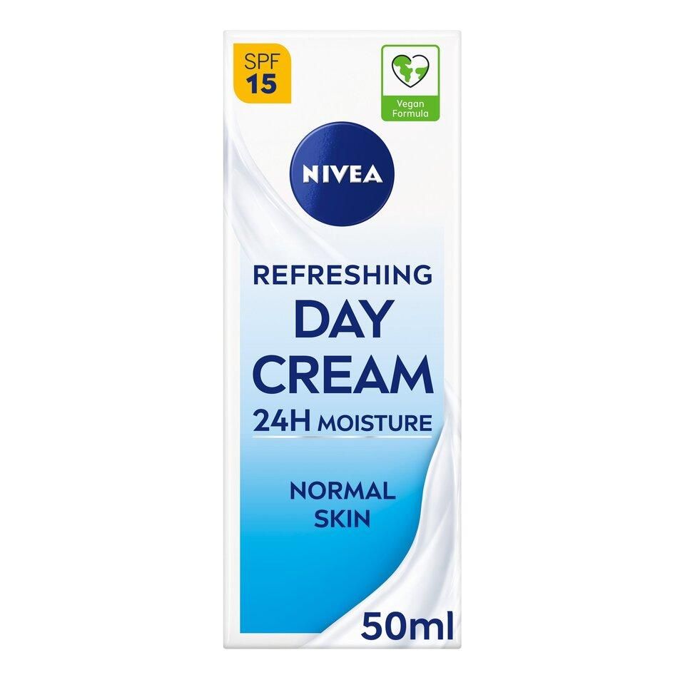 Nivea_Light_Daily_Moisturiser_Creme_Normal_Combination_50Ml_50ml_℮.jpeg