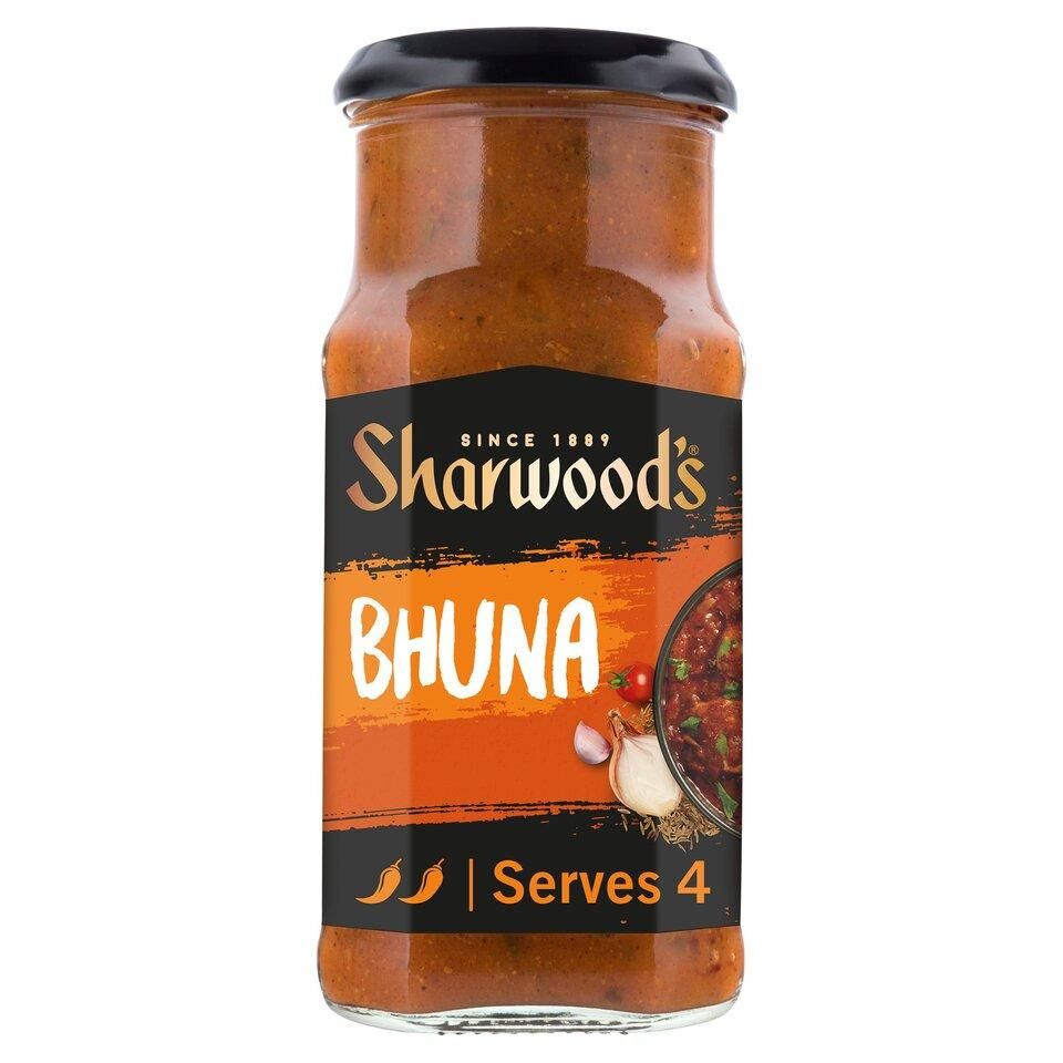 Sharwoods_Bhuna_Medium_Sauce_420G_420g_℮.jpeg