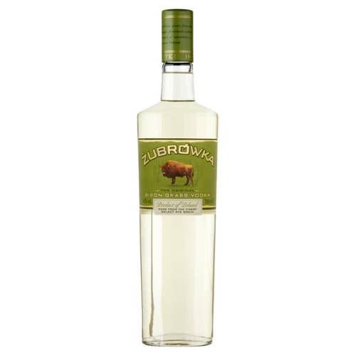 Zubrowka_Bison_Grass_Vodka_70cl_Single.jpeg