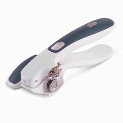 zyliss-lock-lift-can-opener_ZYLISS_LOCK_&_LIFT_CAN_OPENER_.jpeg